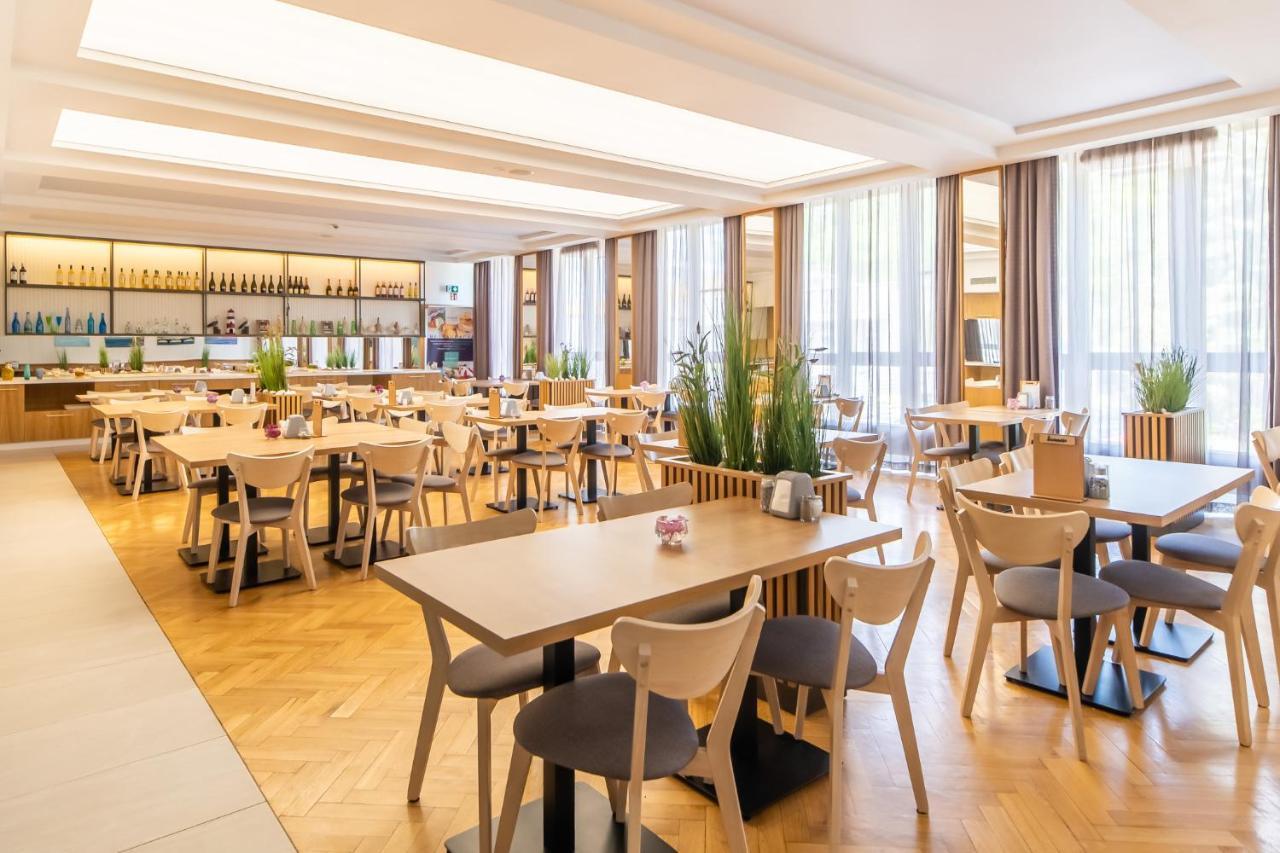 Seapark Hotel Wellness & Spa Kolobrzeg Exterior photo