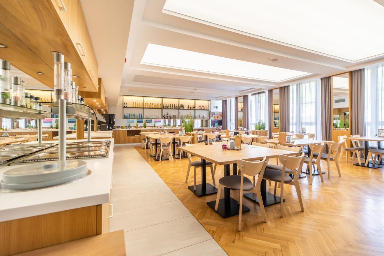 Seapark Hotel Wellness & Spa Kolobrzeg Exterior photo